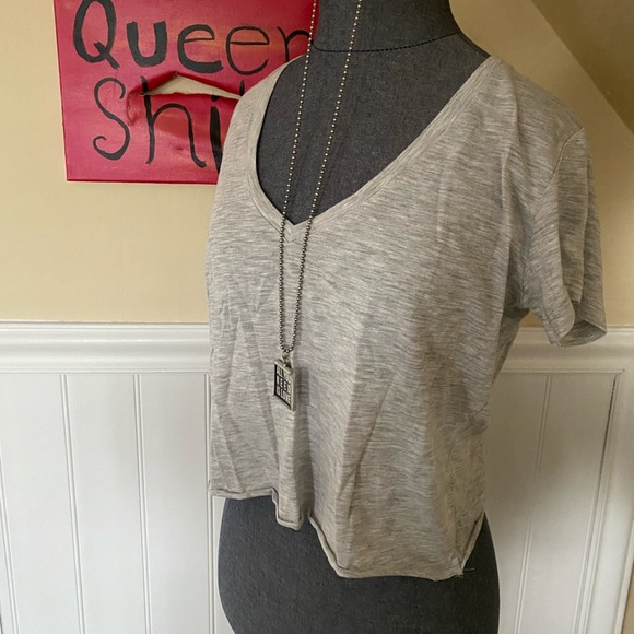 NWT - Twenty5A Women’s Cropped V-neck Top Size S - Picture 11 of 12